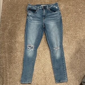 Levi’s 721 high rise skinny destructed jeans size 30